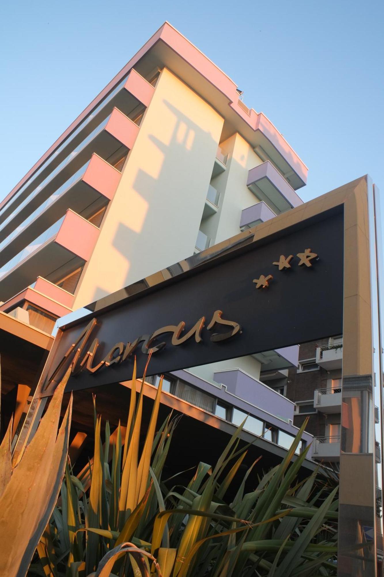 Hotel Marcus Bellaria-Igea Marina Esterno foto