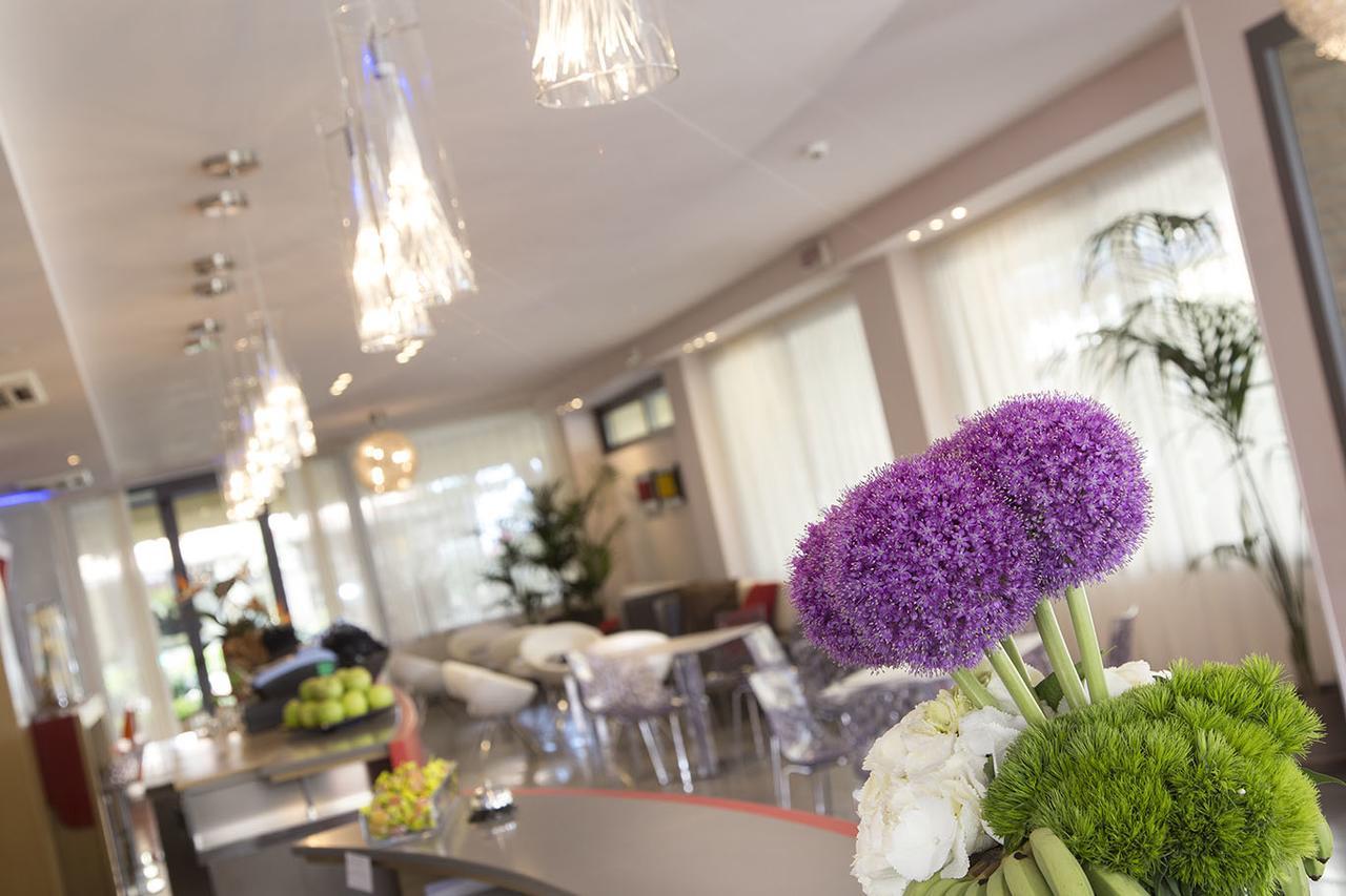Hotel Marcus Bellaria-Igea Marina Esterno foto